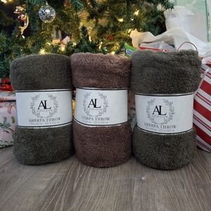 Alpine Loom Sherpa Throw Blanket Brown And Green Nwt